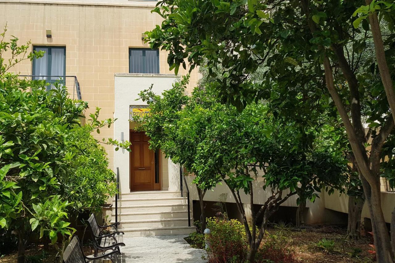 Rivotorto Retreat House Birkirkara Exterior foto