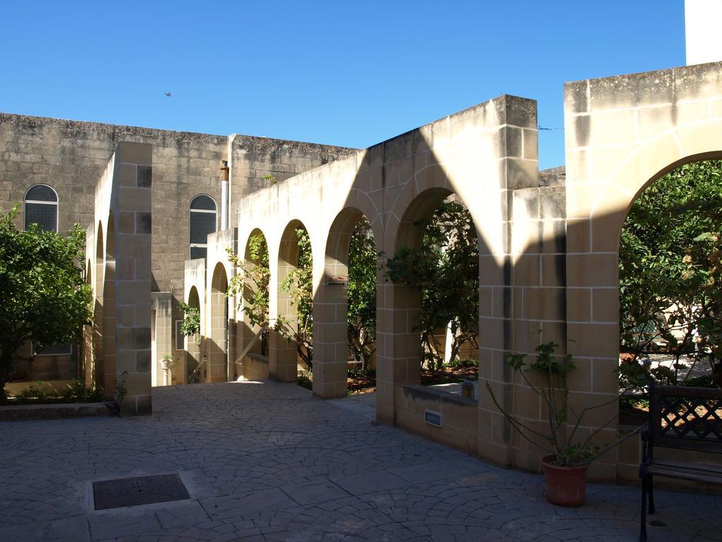 Rivotorto Retreat House Birkirkara Exterior foto